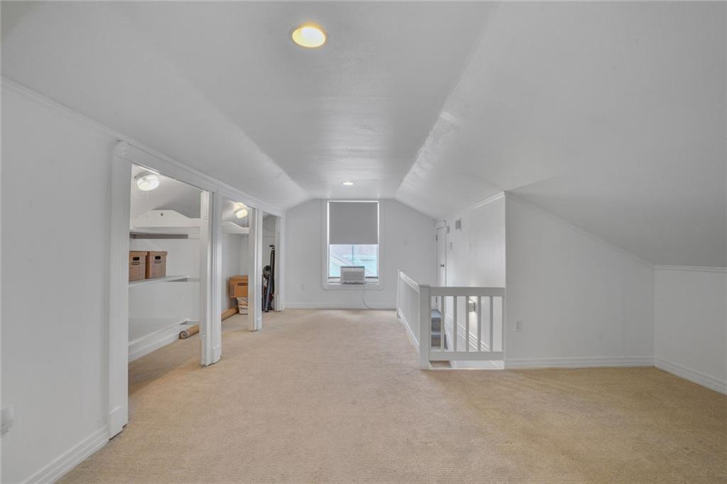 6935 LOUIS XIV Street