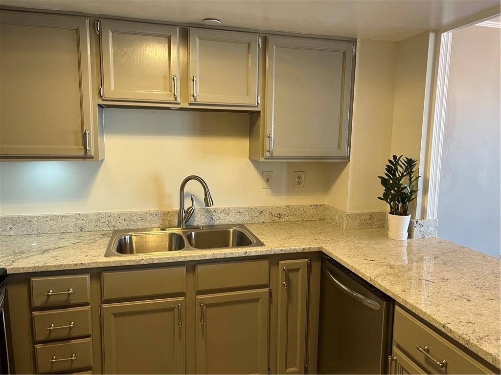 300 LAKE MARINA Avenue 4C