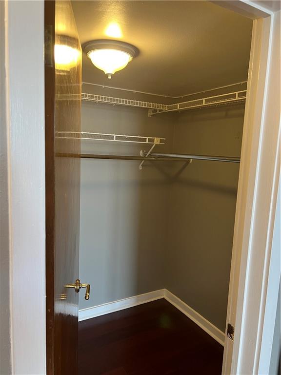 300 LAKE MARINA Avenue 4C