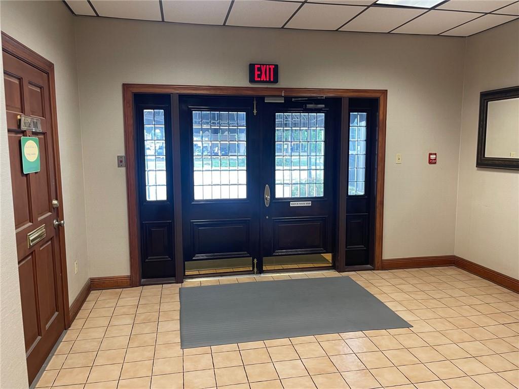 3351 SEVERN Avenue 101