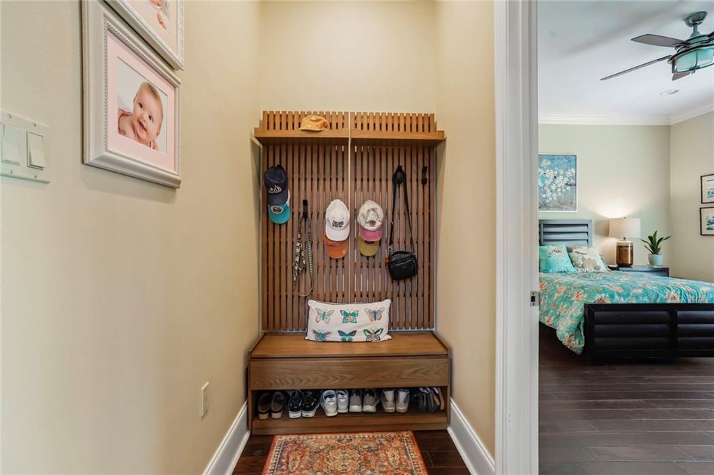 6938 MILNE Boulevard