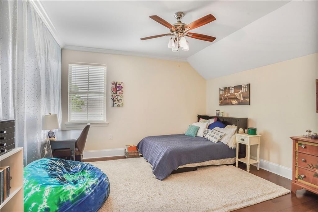 6938 MILNE Boulevard