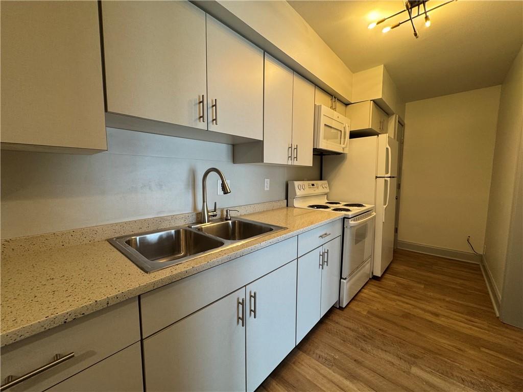 3200 N TURNBULL Drive 3200