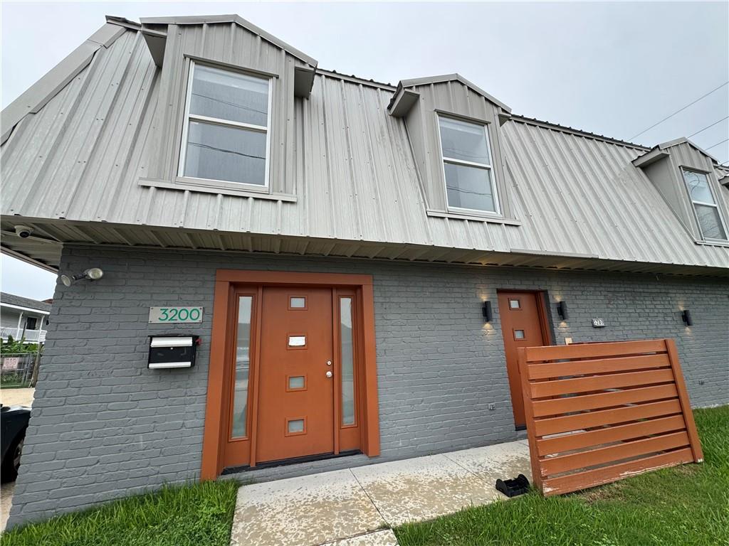 3200 N TURNBULL Drive 3200