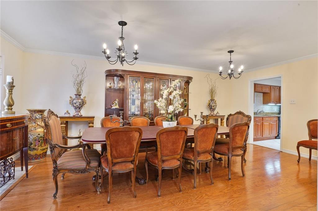 115 10TH Street 115