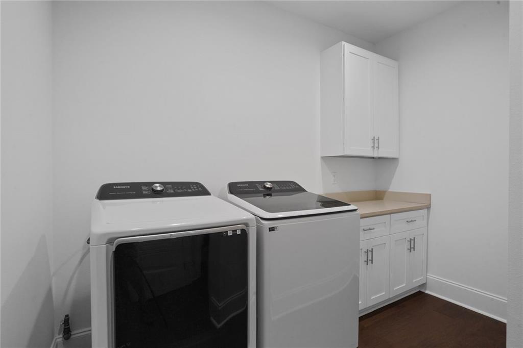 6818 LOUISVILLE Street