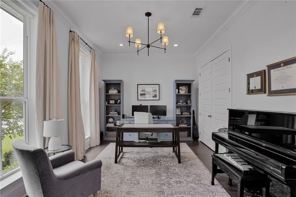 6818 LOUISVILLE Street