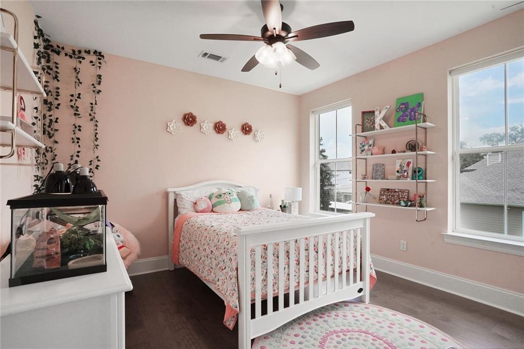 6818 LOUISVILLE Street