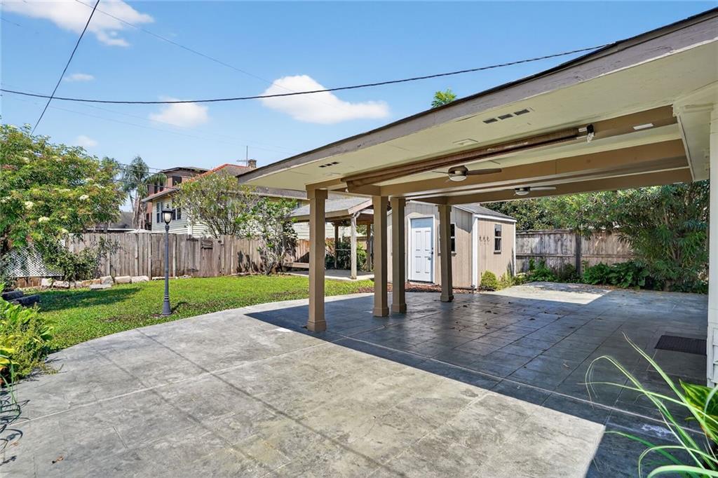 5978 LOUIS XIV Street