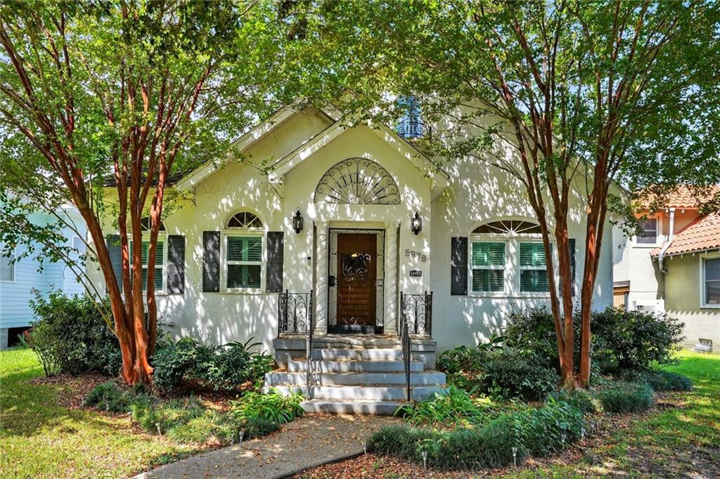 5978 LOUIS XIV Street