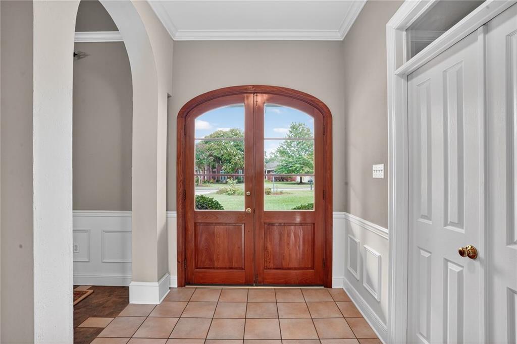 7013 EDGEWATER Drive