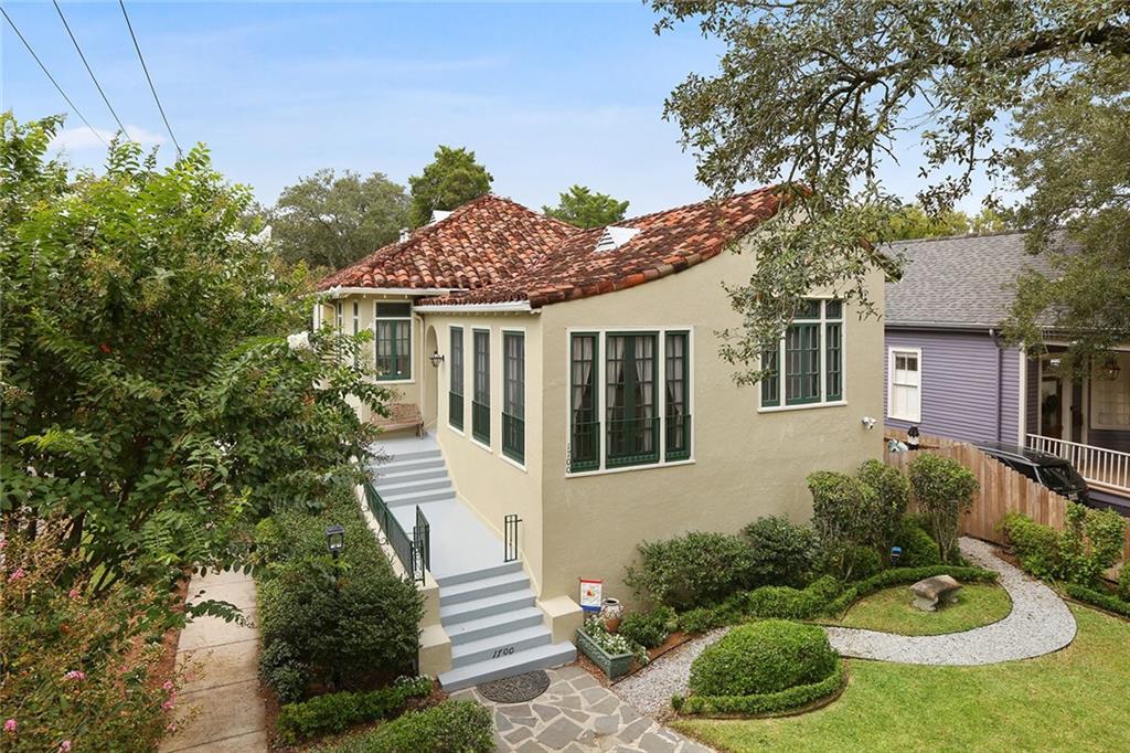 1700 AUDUBON Street
