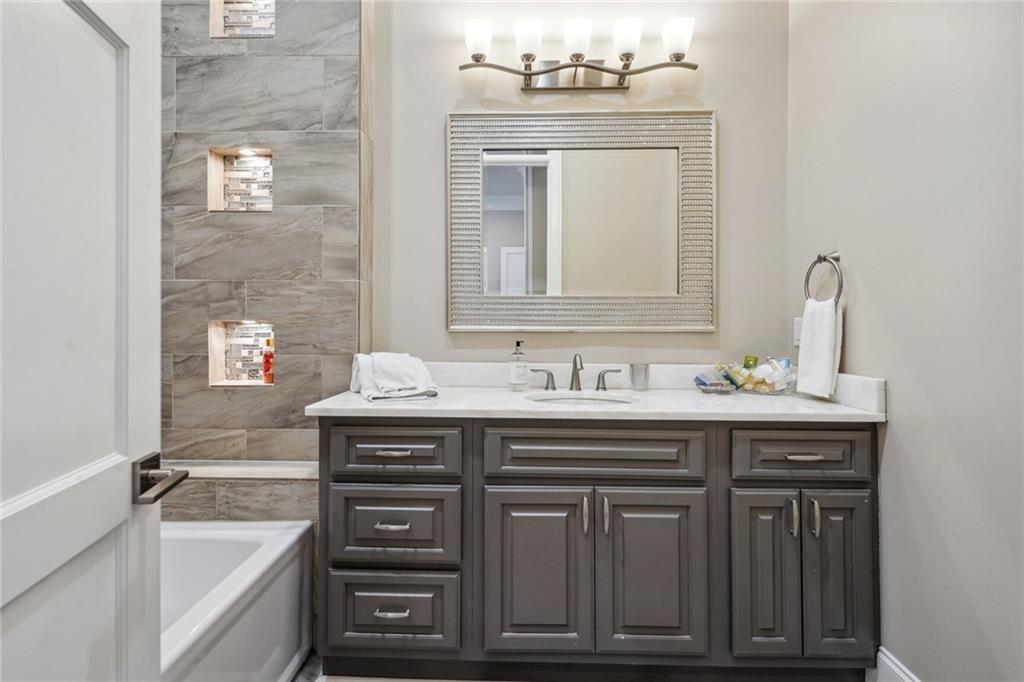 1037 ALLEN TOUSSAINT Boulevard