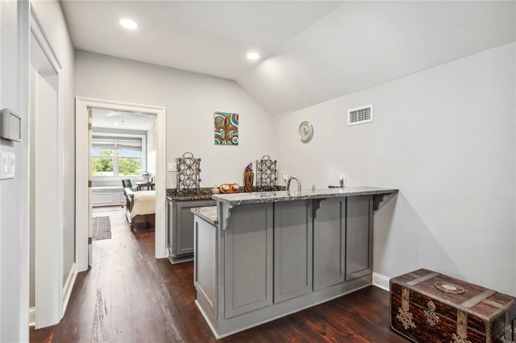 1037 ALLEN TOUSSAINT Boulevard