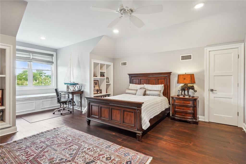 1037 ALLEN TOUSSAINT Boulevard