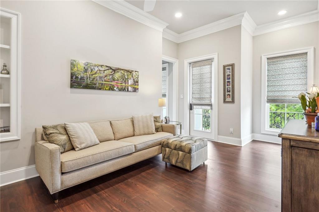 1037 ALLEN TOUSSAINT Boulevard