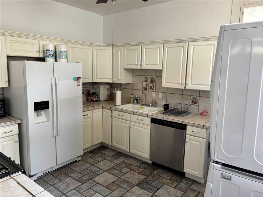 814 CITY PARK Avenue