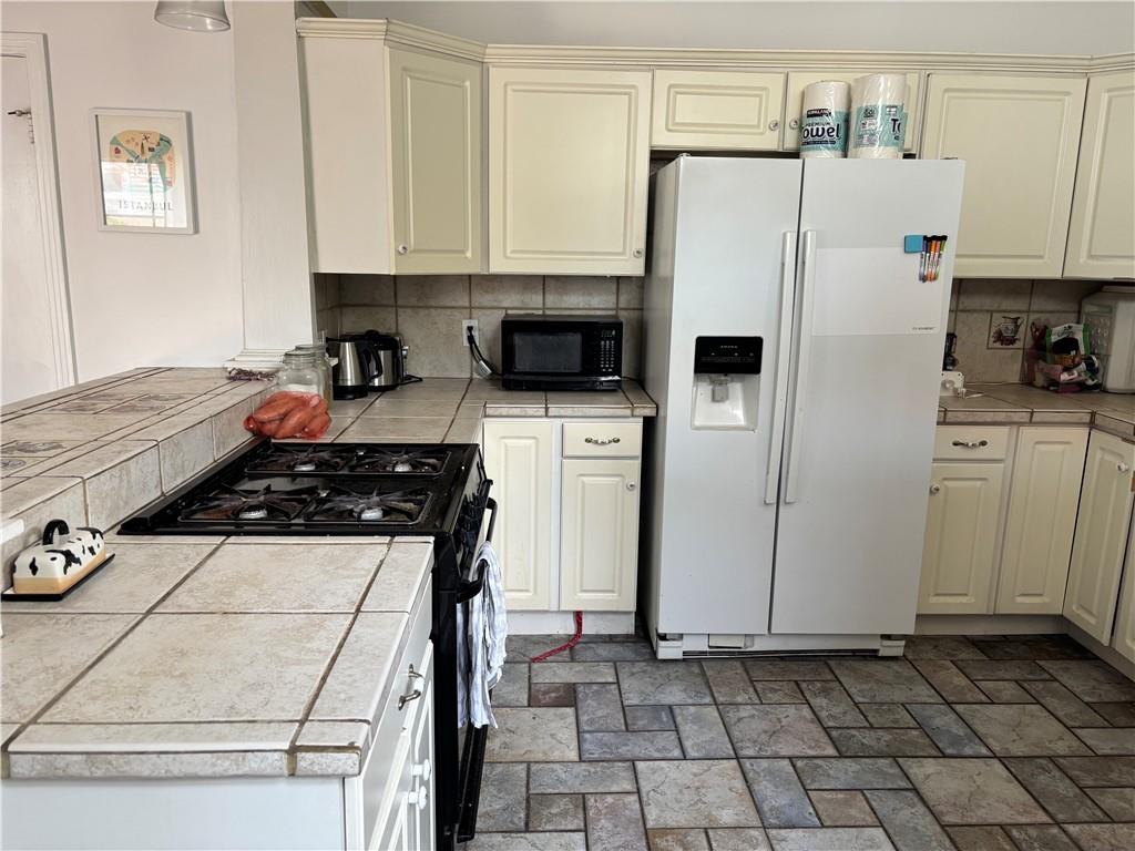 814 CITY PARK Avenue