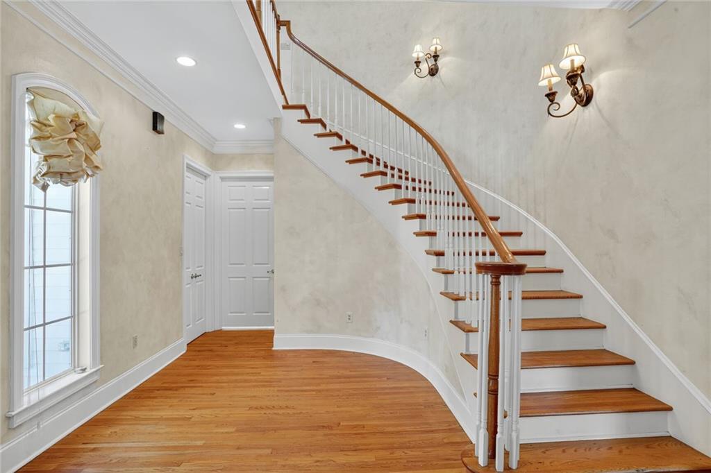 6306 BEAUREGARD Avenue