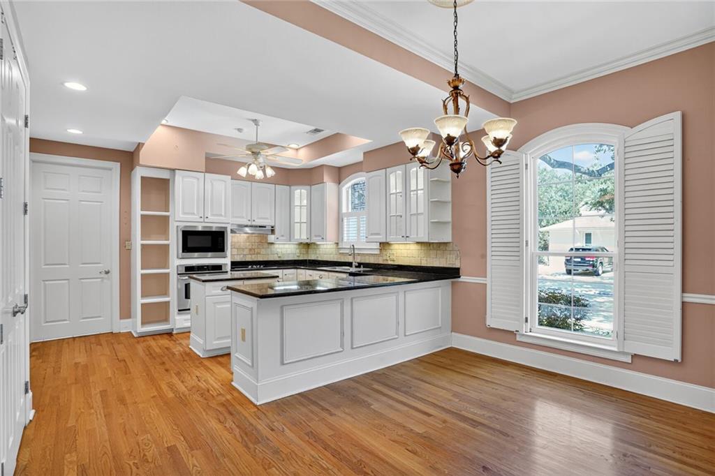 6306 BEAUREGARD Avenue