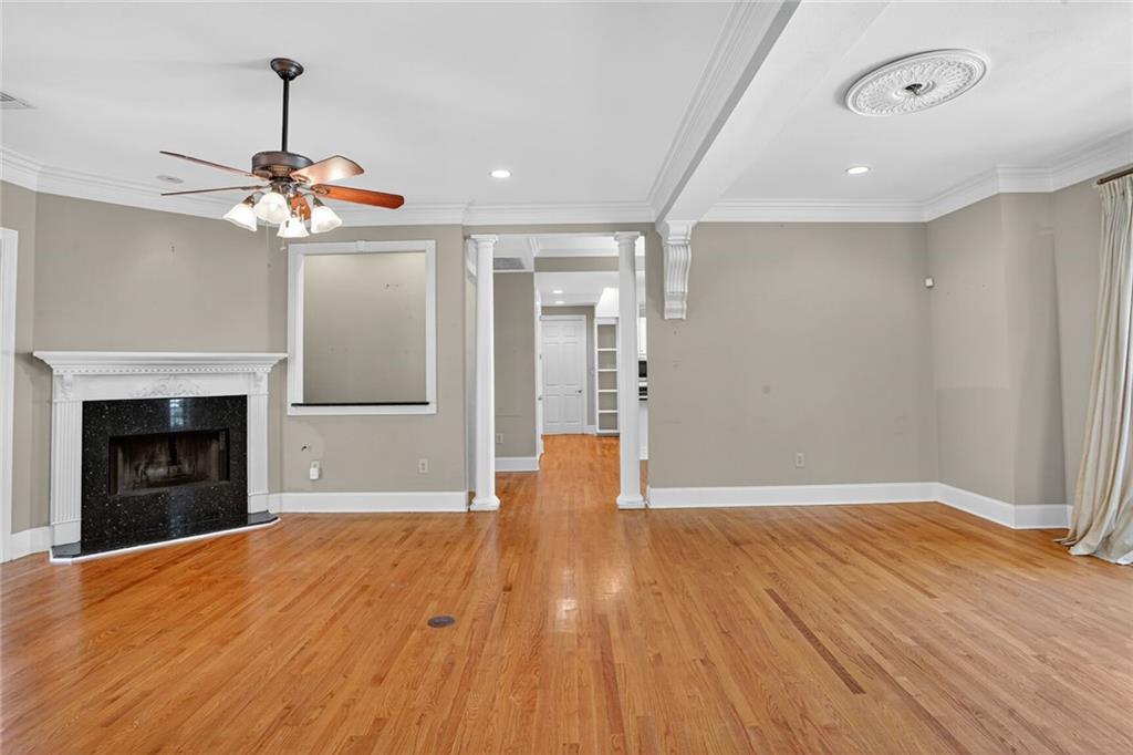 6306 BEAUREGARD Avenue