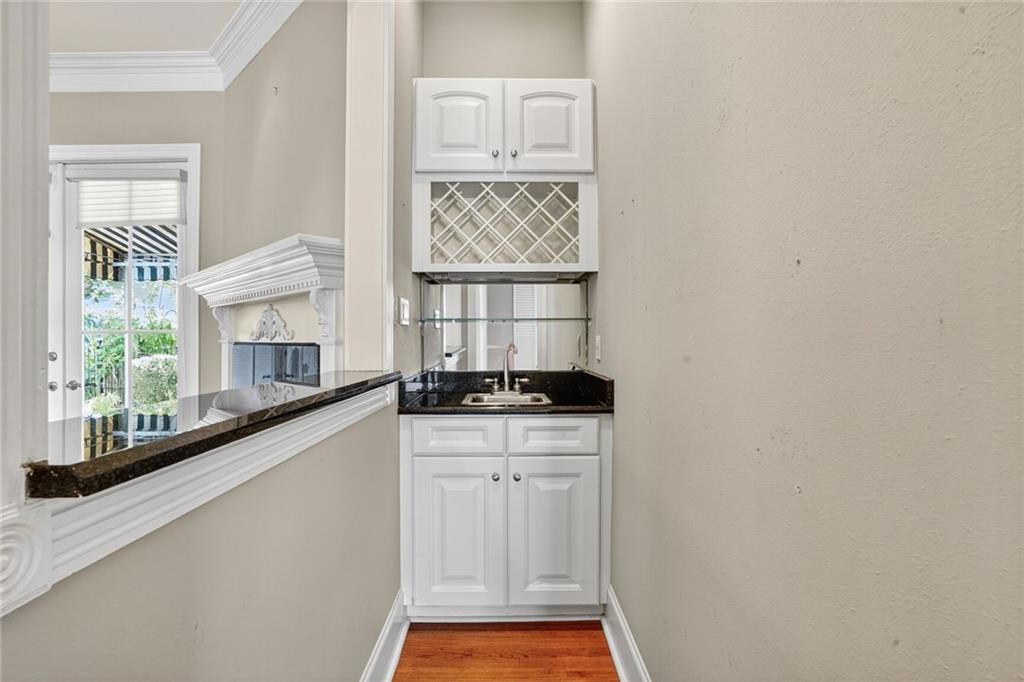 6306 BEAUREGARD Avenue