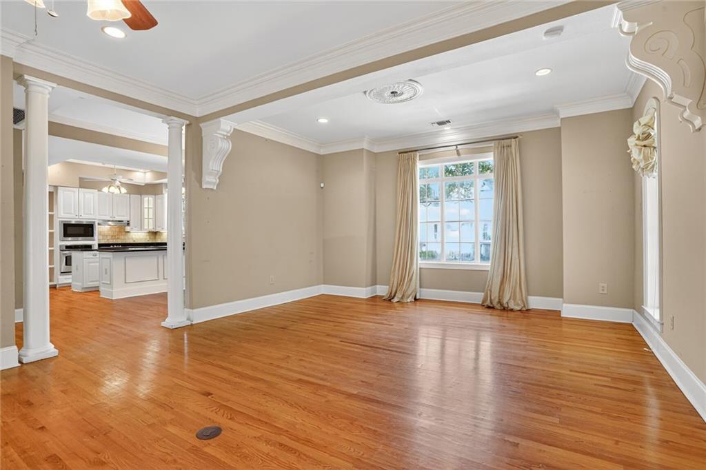 6306 BEAUREGARD Avenue