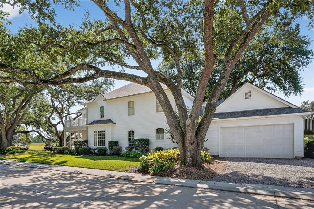 6306 BEAUREGARD Avenue