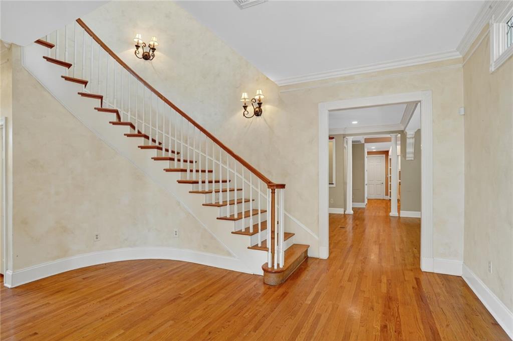 6306 BEAUREGARD Avenue