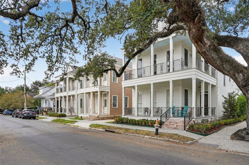 3505 CONSTANCE Street