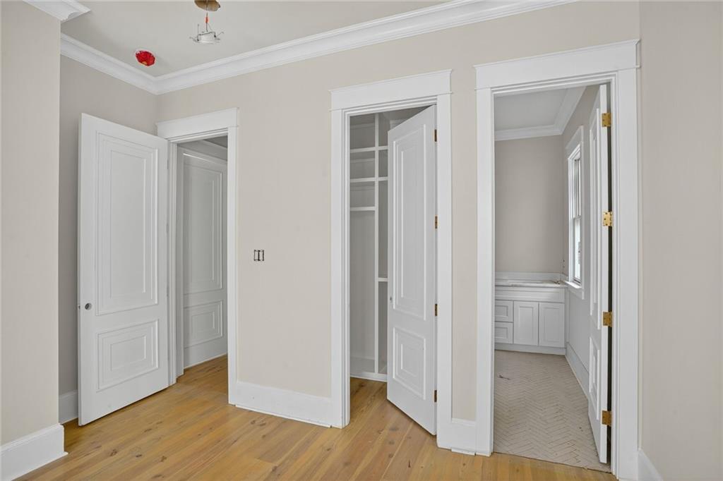 3505 CONSTANCE Street