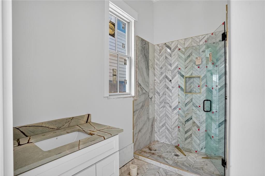 3505 CONSTANCE Street