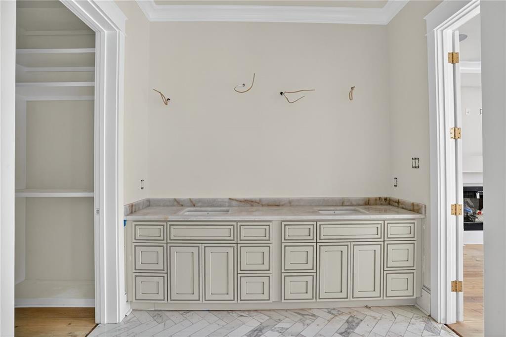 3505 CONSTANCE Street