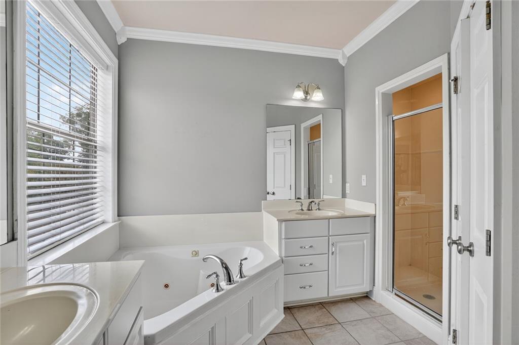 5925 MILNE Boulevard