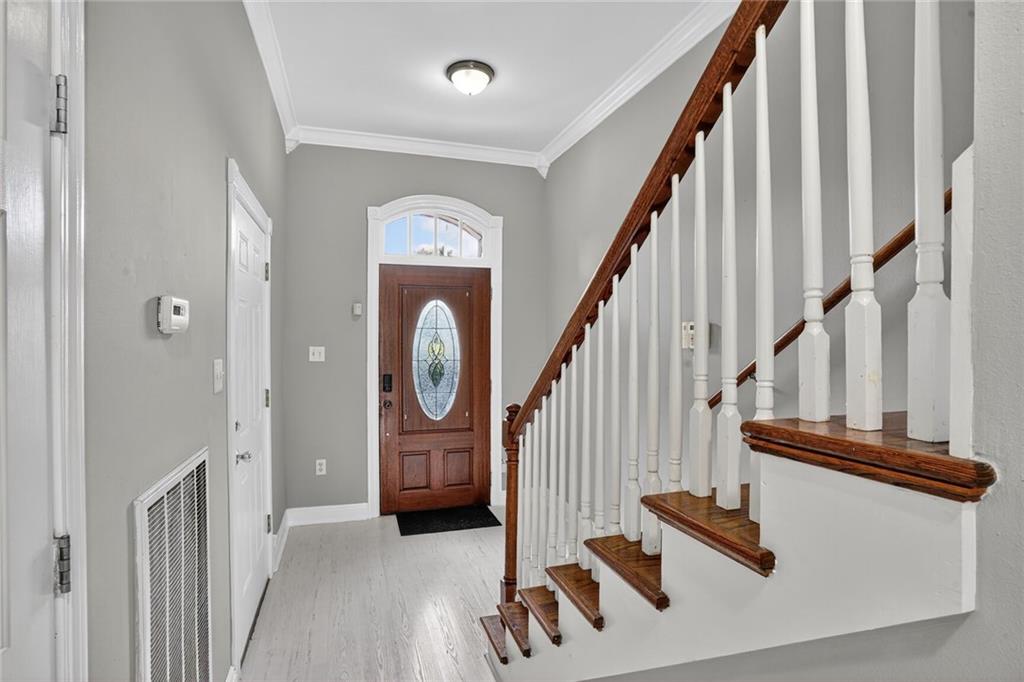 5925 MILNE Boulevard