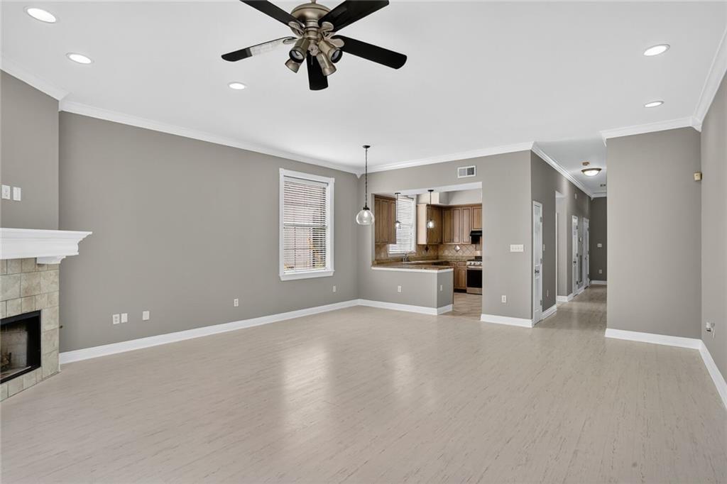 5925 MILNE Boulevard