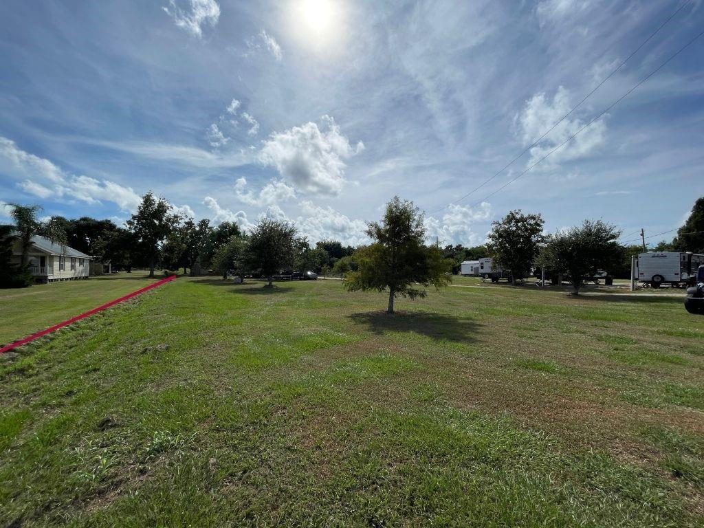 636 BURAS RIVER Road