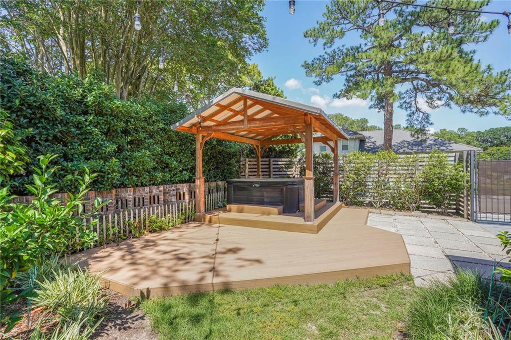 1129 ALLEN TOUSSAINT Boulevard