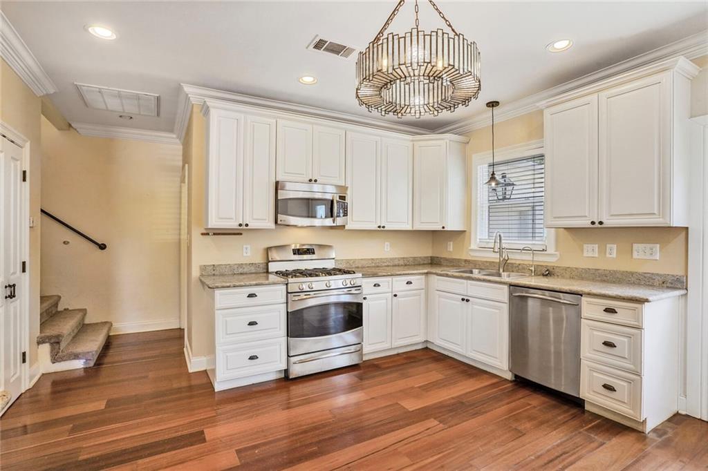 1129 ALLEN TOUSSAINT Boulevard