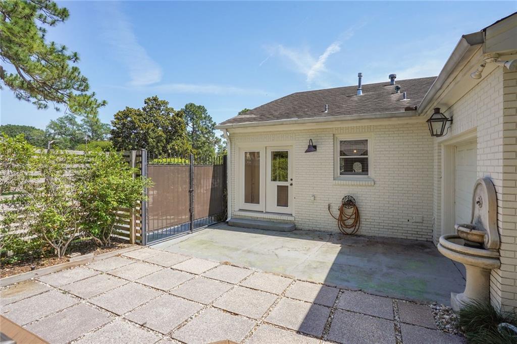 1129 ALLEN TOUSSAINT Boulevard