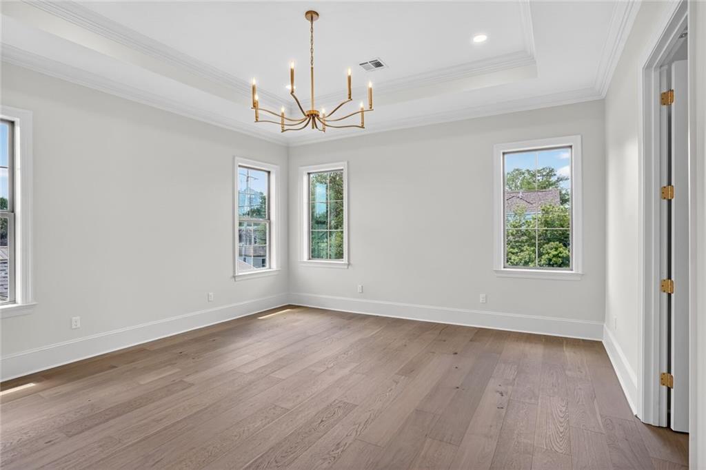 6158 LOUIS XIV Street