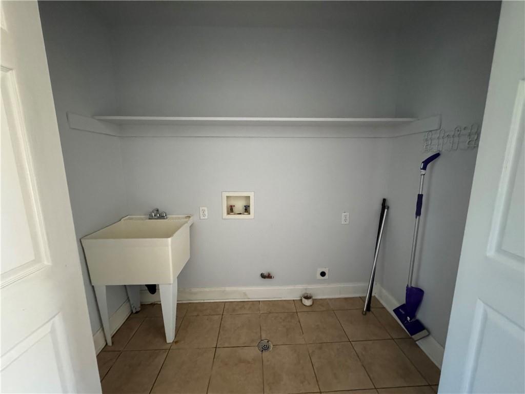 5928 MILNE Boulevard