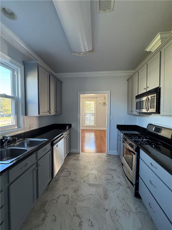 5928 MILNE Boulevard