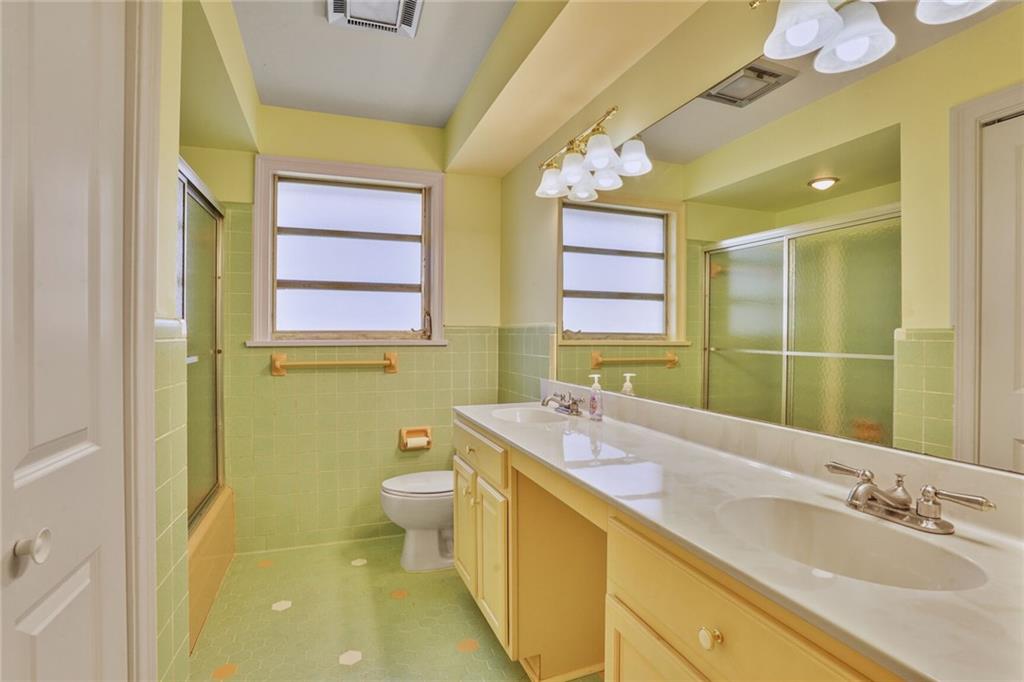 6528 MARSHAL FOCH Street