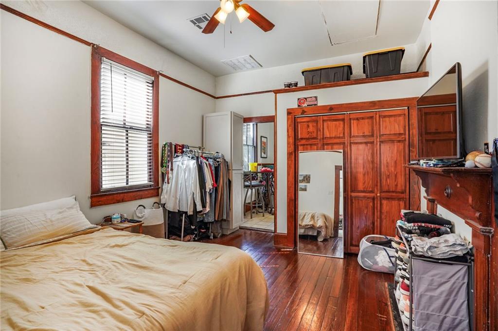 3725 ORLEANS Avenue 3725