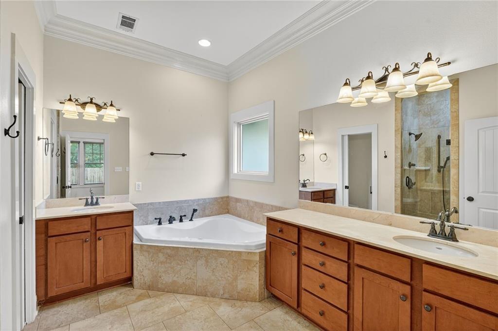 5859 WEST END Boulevard