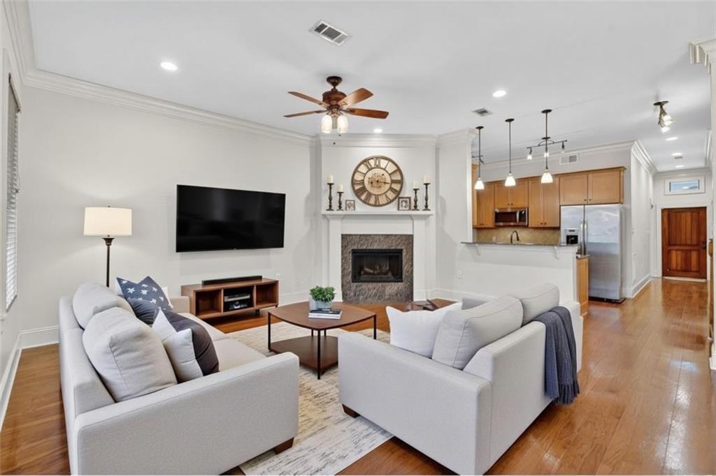 5859 WEST END Boulevard