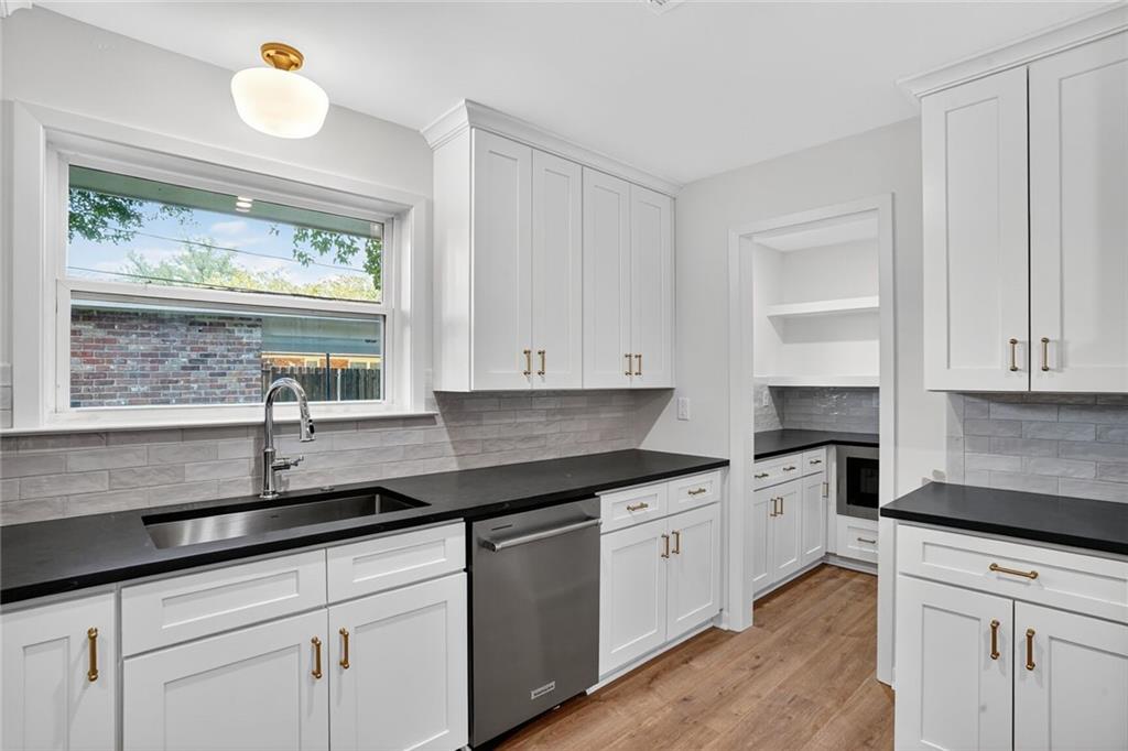 10120 IDLEWOOD Place