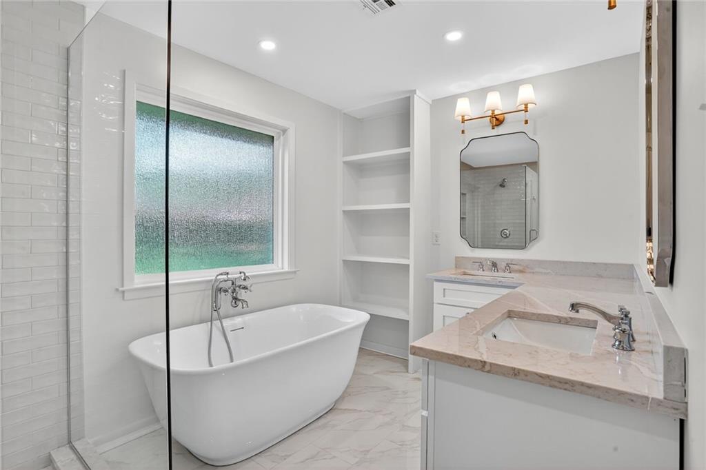 10120 IDLEWOOD Place