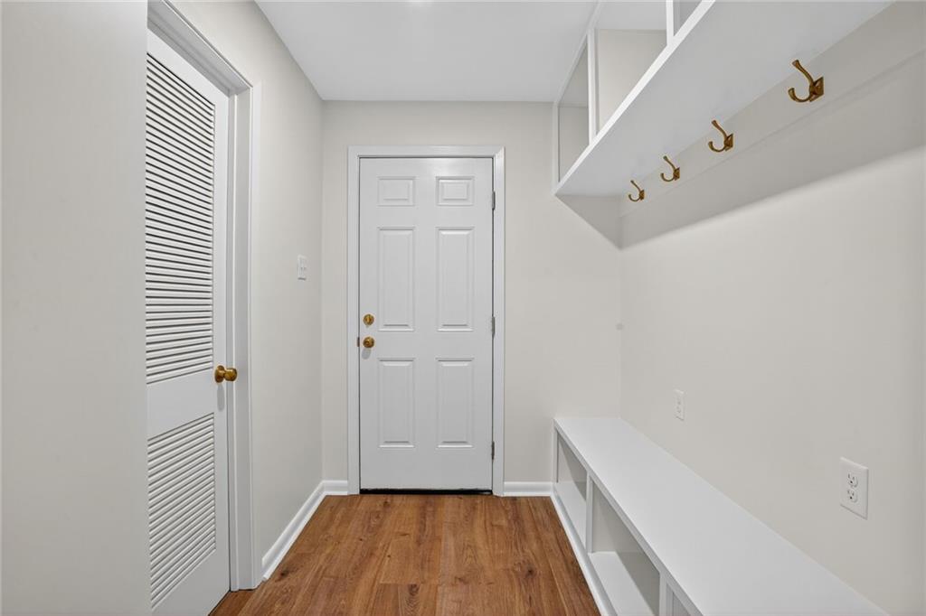 10120 IDLEWOOD Place